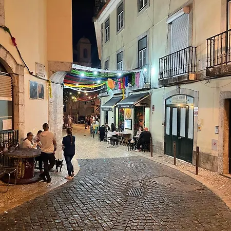 Quarto em Acomodações Particulares - Centro Histórico Mouraria Lisboa